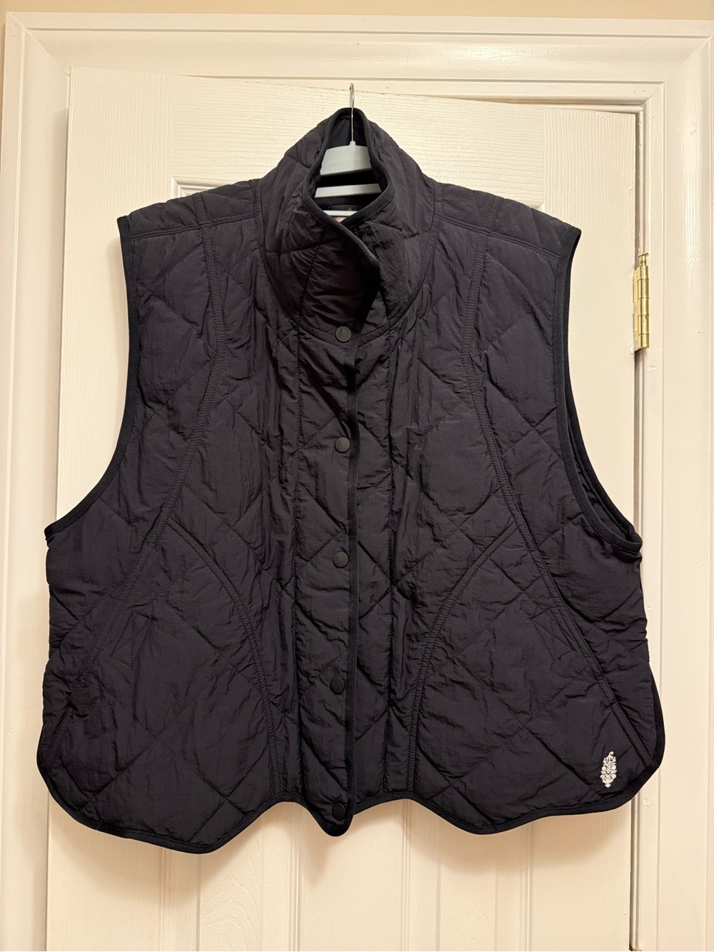 Free People- Quinn Classic Quilted Black Women's Vest large